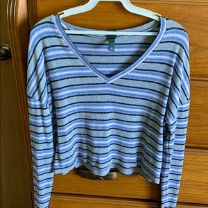 long sleeve crop top